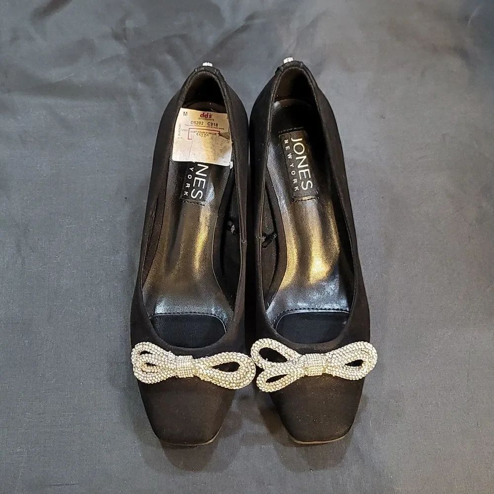 BRAND NEW JONES NEW YORK AURDEENA BOWNOT BLOCK HEEL PUMP